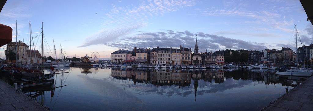 1Er Secret De Honfleur 아파트 객실 사진