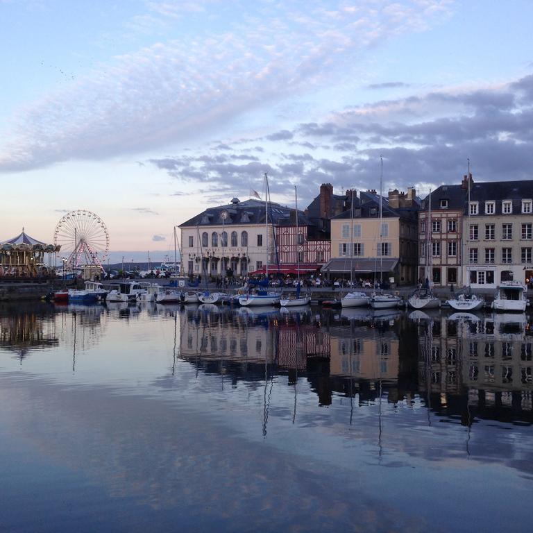 1Er Secret De Honfleur 아파트 객실 사진